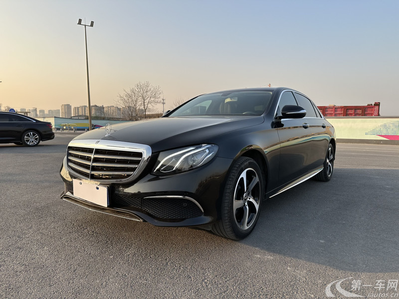 奔驰E级 E260L 2019款 1.5T 自动 四驱 运动型 (国Ⅵ) 