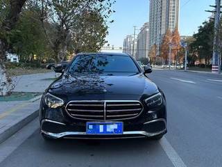 奔驰E级 300L 2.0T 自动 豪华型 