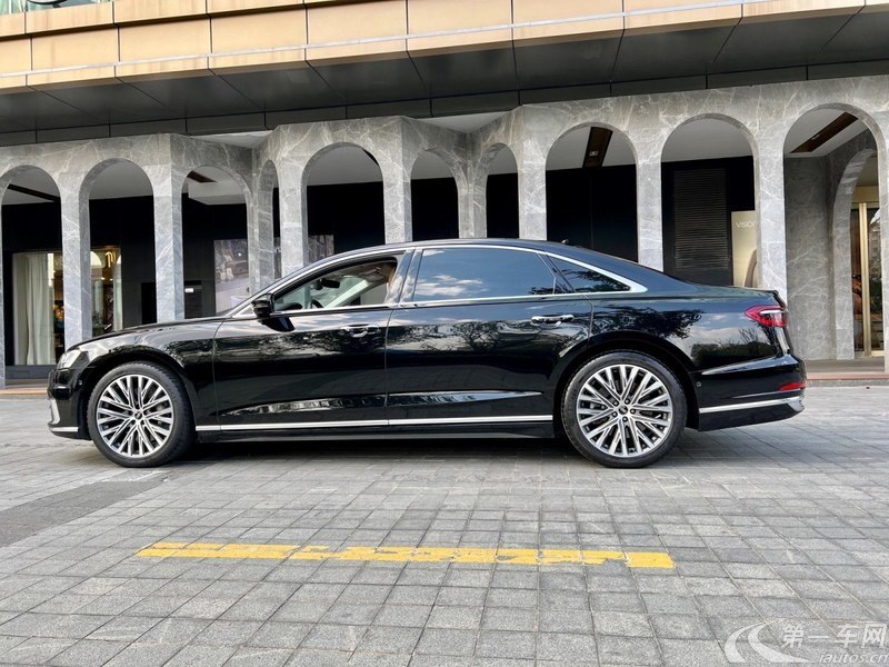 奥迪A8L 55 [进口] 2021款 3.0T 自动 汽油 豪华型 