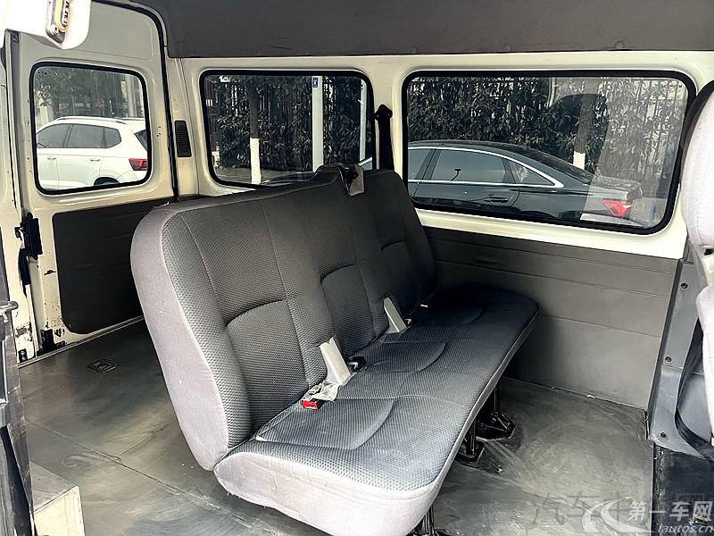 江铃特顺 2019款 2.8T 手动 短轴中顶 (国Ⅵ) 