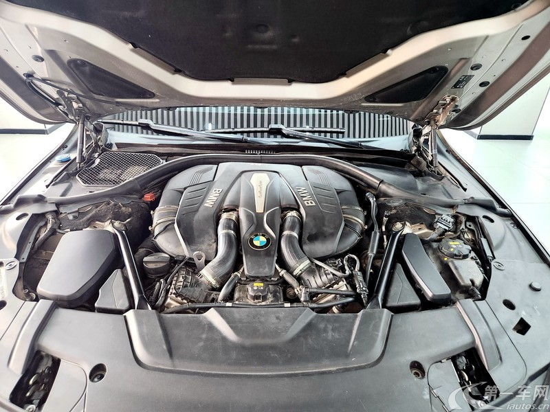 宝马7系 750Li [进口] 2016款 4.4T 自动 汽油 四座版 