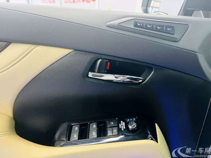 丰田埃尔法 [进口] 2015款 3.5L 自动 7座 豪华版 