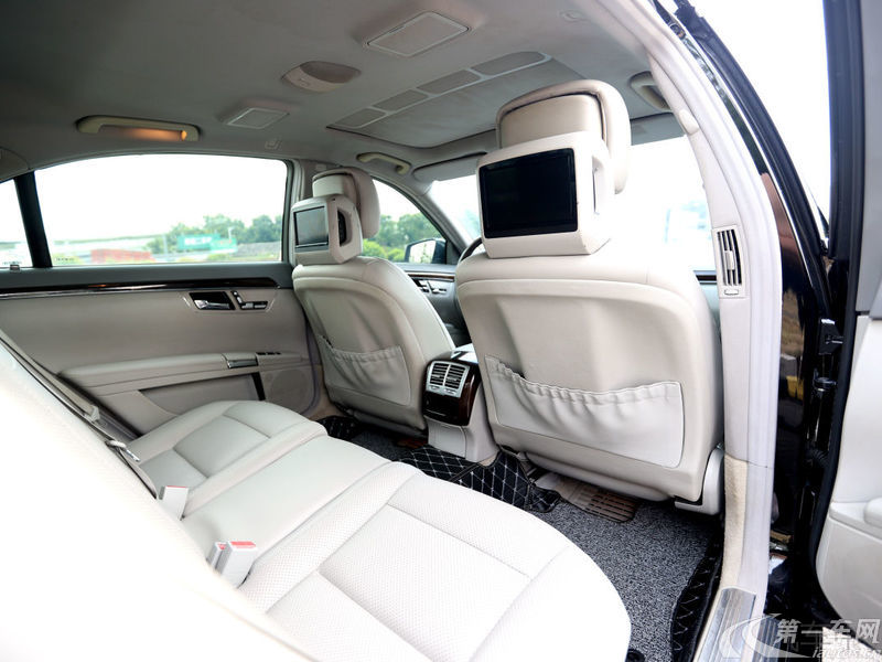 奔驰S级 S300 [进口] 2012款 3.0L 自动 汽油 豪华型加长版Grand-Edition 
