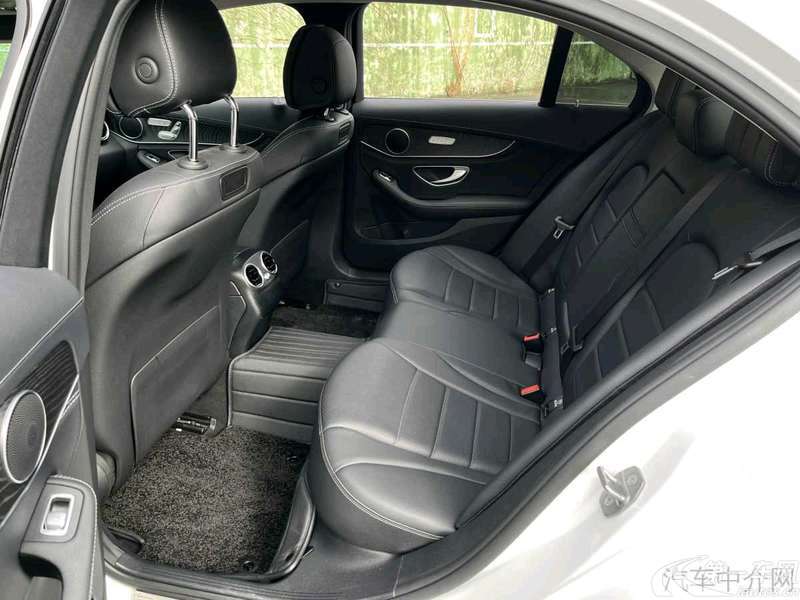 奔驰C级 C300L 2019款 2.0T 自动 (国Ⅵ) 