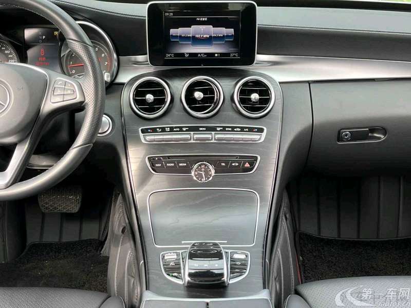 奔驰C级 C300L 2019款 2.0T 自动 (国Ⅵ) 