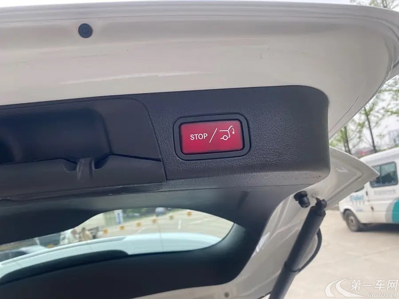 奔驰GLB GLB200 2020款 1.3T 自动 动感型 (国Ⅵ) 