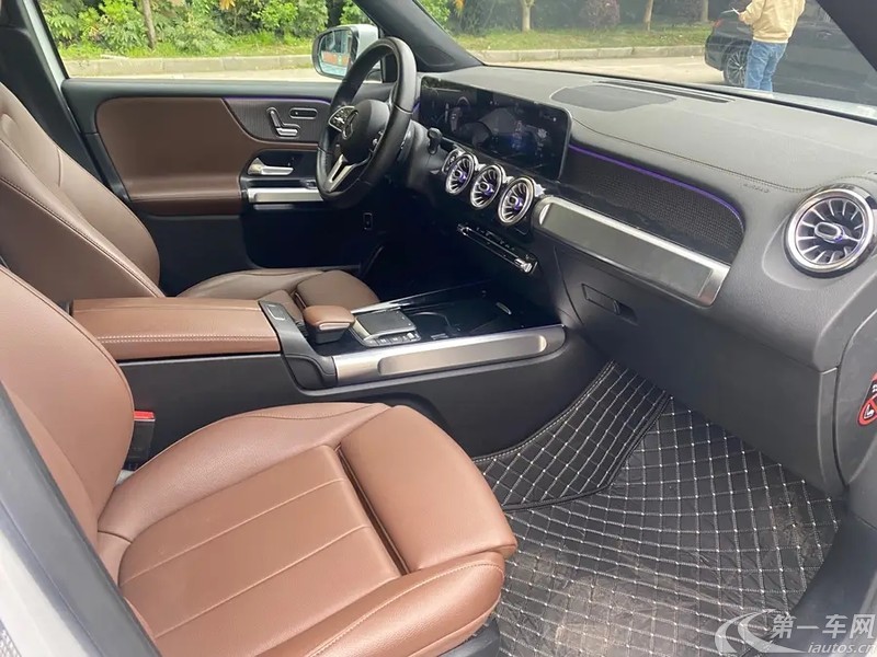 奔驰GLB GLB200 2020款 1.3T 自动 动感型 (国Ⅵ) 