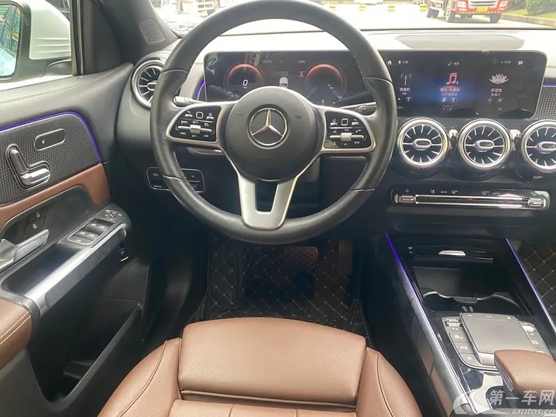 奔驰GLB GLB200 2020款 1.3T 自动 动感型 (国Ⅵ) 