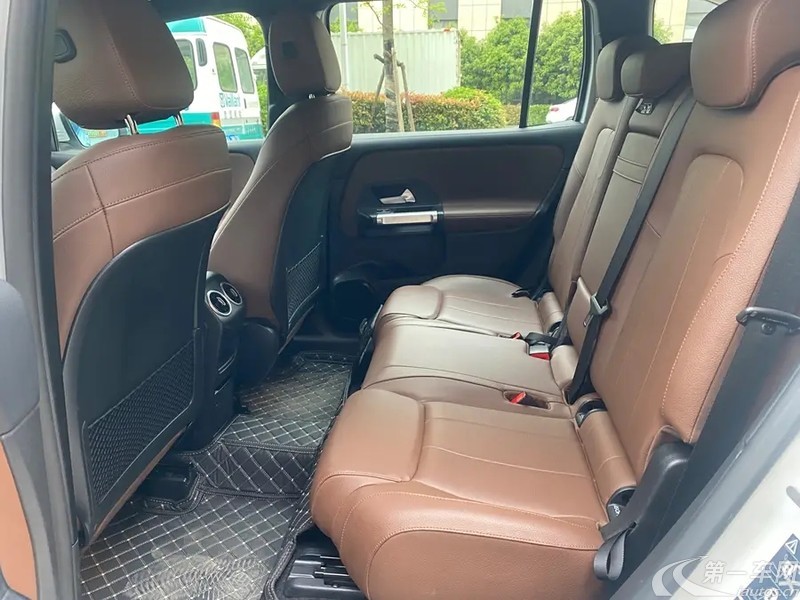 奔驰GLB GLB200 2020款 1.3T 自动 动感型 (国Ⅵ) 