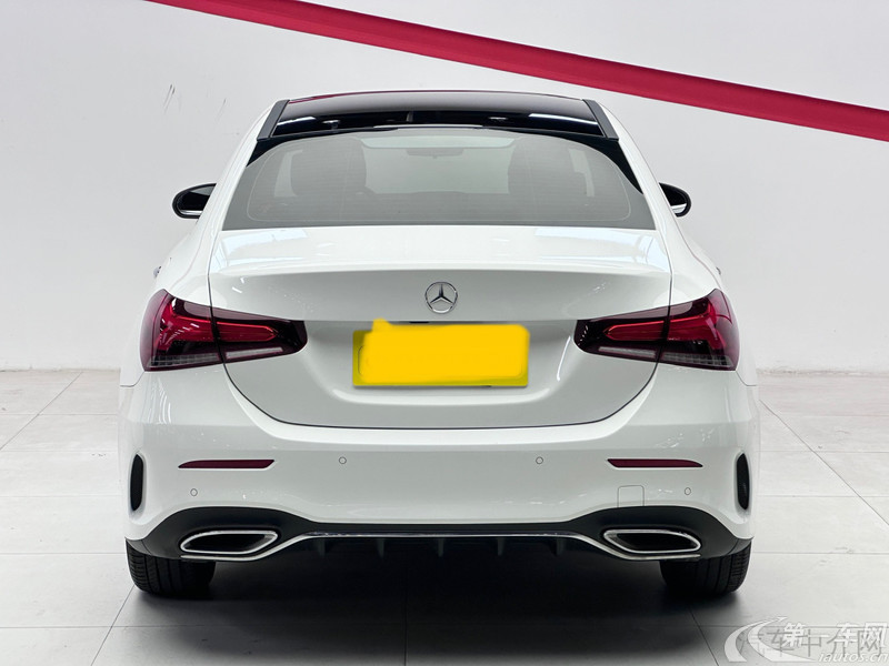 【杭州二手奔驰A级三厢】奔驰A级 A180L 2021款 1.3T 自动 运动轿车