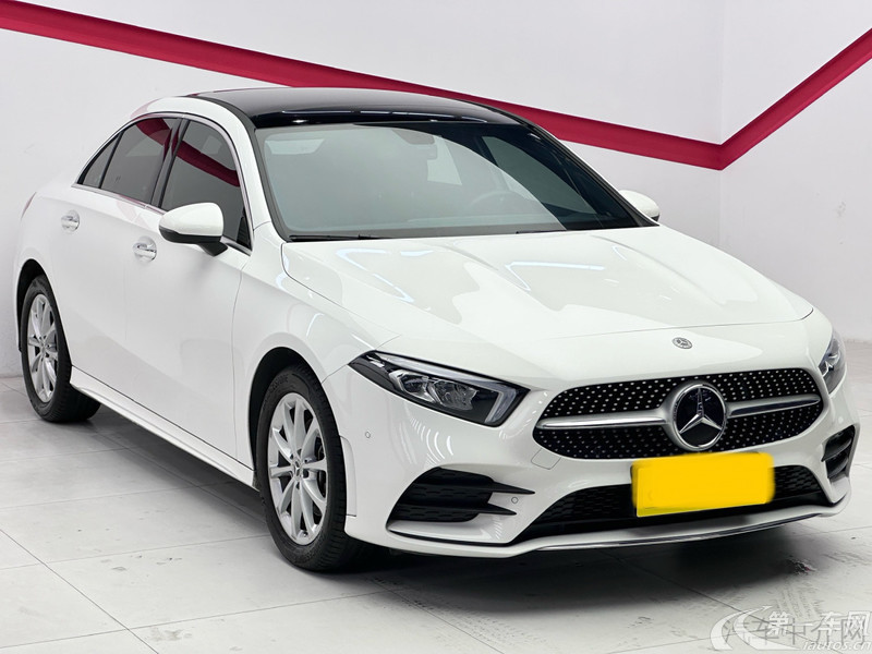 【杭州二手奔驰A级三厢】奔驰A级 A180L 2021款 1.3T 自动 运动轿车