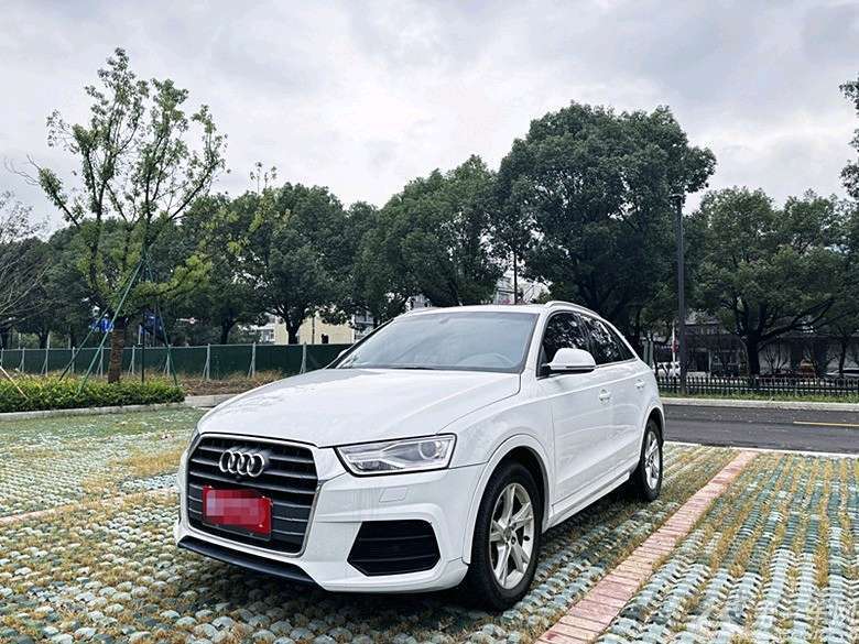 奥迪Q3 35TFSI 2017款 2.0T 自动 前驱 时尚型 (国Ⅴ) 