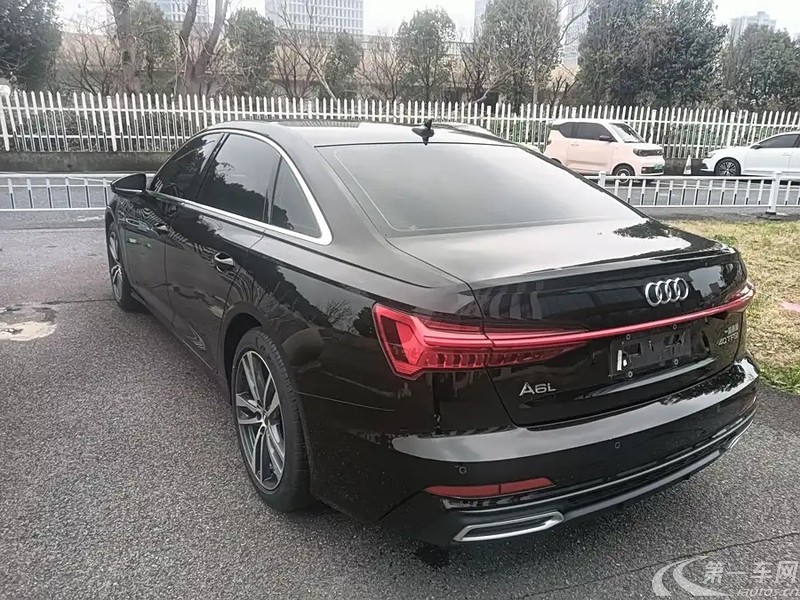 奥迪A6L 40TFSI 2020款 2.0T 自动 豪华致雅型 (国Ⅵ) 