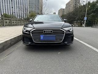 奥迪A6L 45TFSI 2.0T 自动 臻选致雅型 