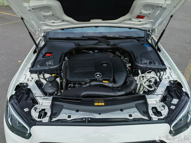 奔驰E级 E260L 2021款 2.0T 自动 汽油 改款运动型 (国Ⅵ) 