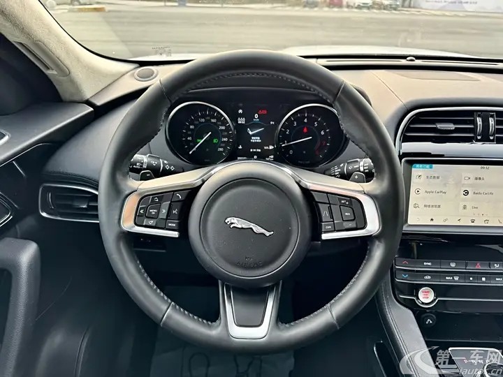 捷豹F-PACE [进口] 2020款 2.0T 自动 都市尊享版 