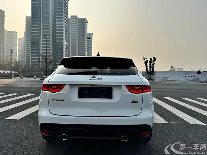 捷豹F-PACE [进口] 2020款 2.0T 自动 都市尊享版 