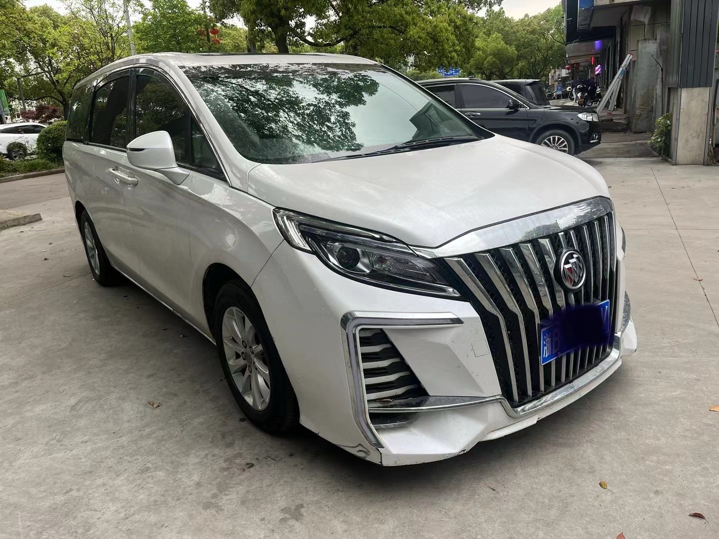 别克GL8 2018款 2.0T 自动 7座 28T尊享型ES 价格0万 