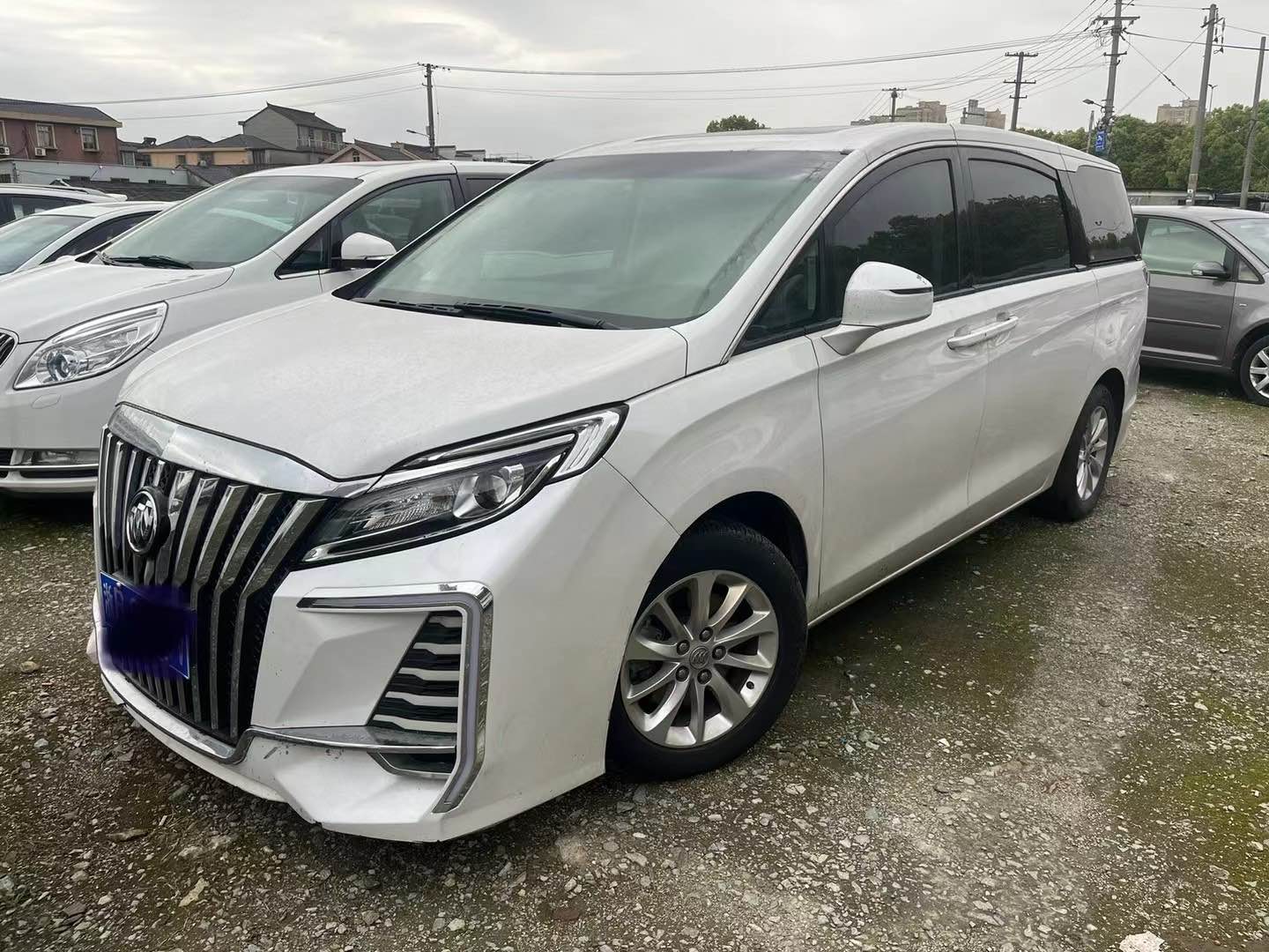 别克GL8 2018款 2.0T 自动 7座 28T尊享型ES 价格0万