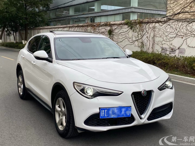 阿尔法罗密欧Stelvio [进口] 2019款 2.0T 自动 豪华版 