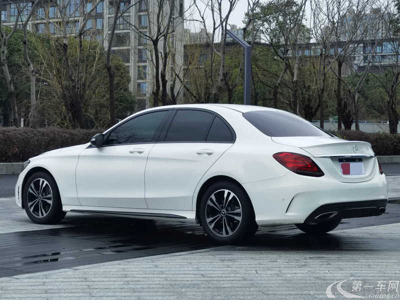 奔驰C级 C260 2019款 1.5T 自动 运动版 (国Ⅵ) 