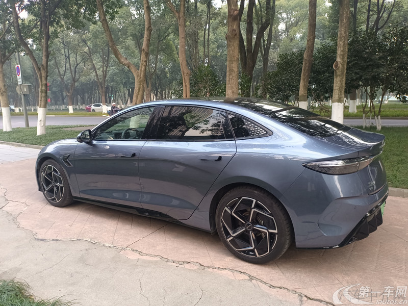 比亚迪海豹 2022款 0.0T 自动 700km长续航版 