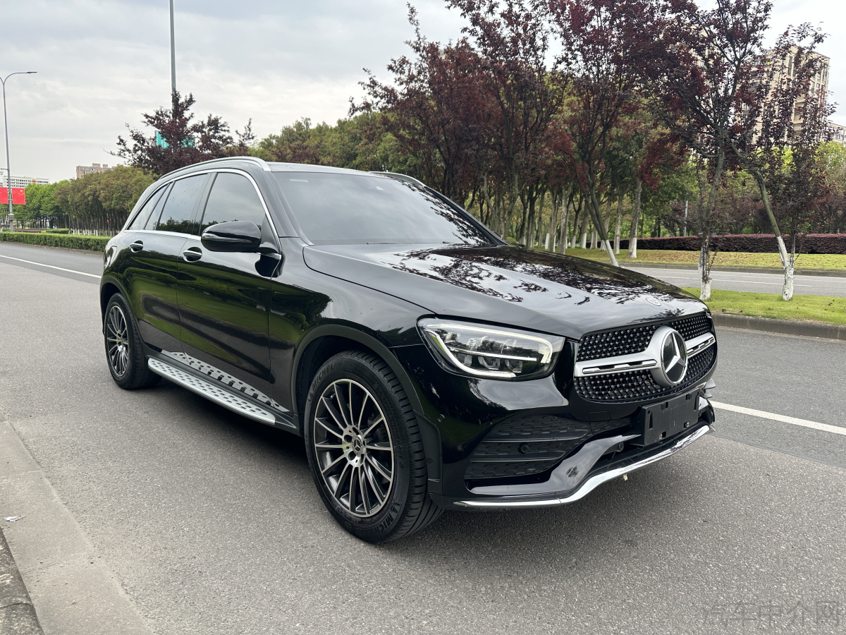 奔驰GLC GLC300L 2021款 2.0T 自动 豪华型 价格0万 