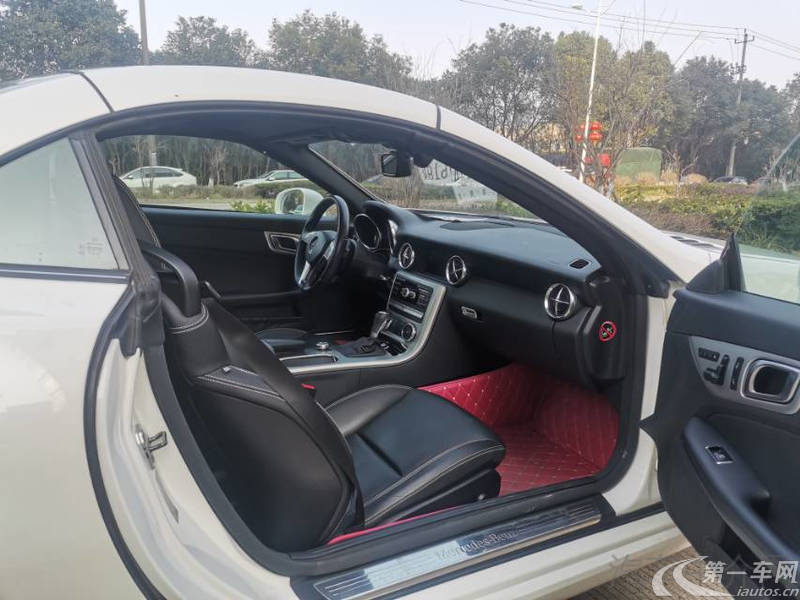 奔驰SLK级 SLK200 [进口] 2015款 1.8T 自动 汽油 碳纤维限量版 