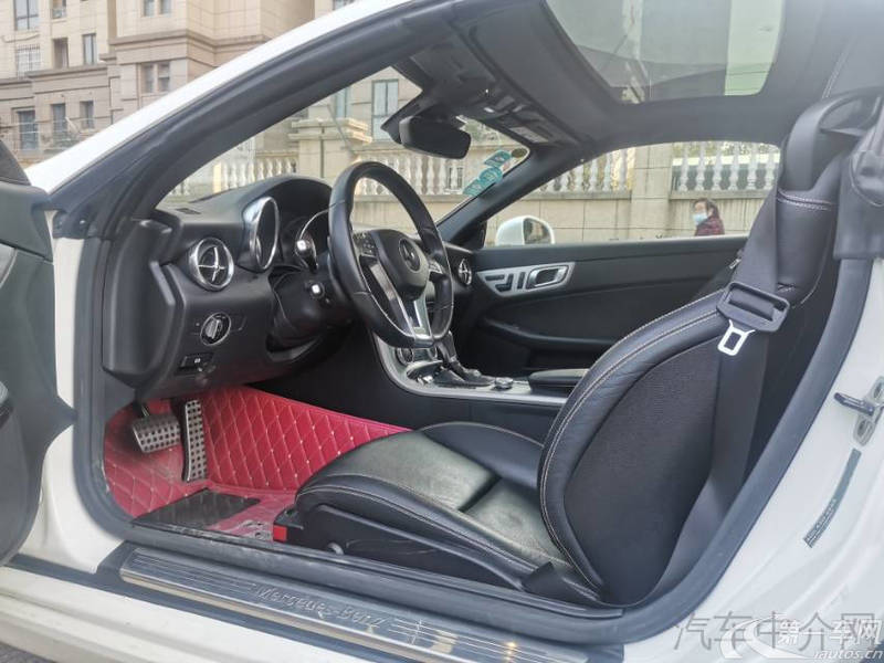 奔驰SLK级 SLK200 [进口] 2015款 1.8T 自动 汽油 碳纤维限量版 