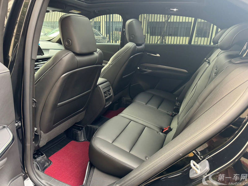 凯迪拉克XT4 2024款 2.0T 自动 28T豪华型 (国Ⅵ) 