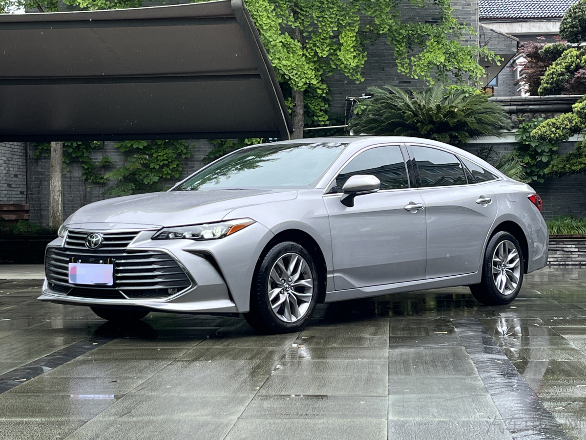 丰田亚洲龙 2019款 2.0L 自动 XLE尊贵版 价格0万 