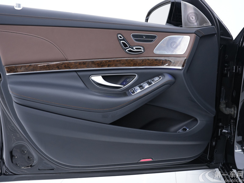 奔驰S级 S320 [进口] 2017款 3.0T 自动 汽油 商务型升级加长版 