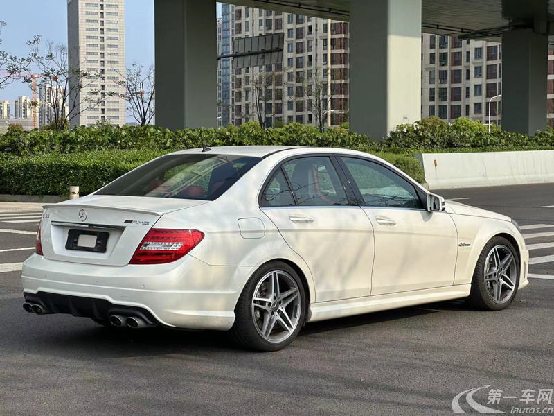 奔驰C63 [进口] 2012款 6.2L 自动 四门轿车高性能版 