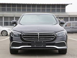 奔驰E级 E300L 2.0T 自动 运动时尚型 