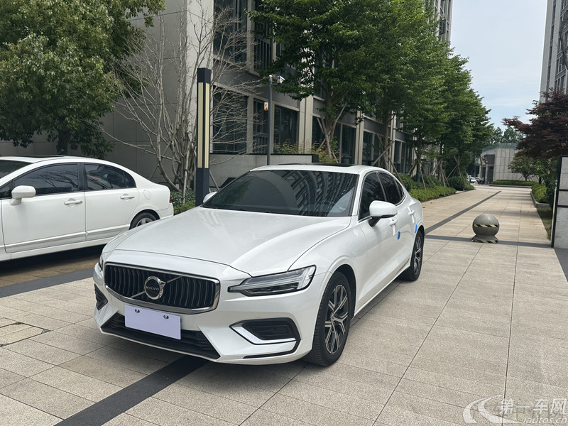 【鹰潭二手沃尔沃S60】沃尔沃S60 B4 2023款 2.0T 自动 智远豪华版