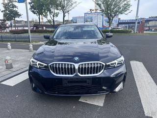 宝马3系 320Li 2.0T 自动 M运动套装 