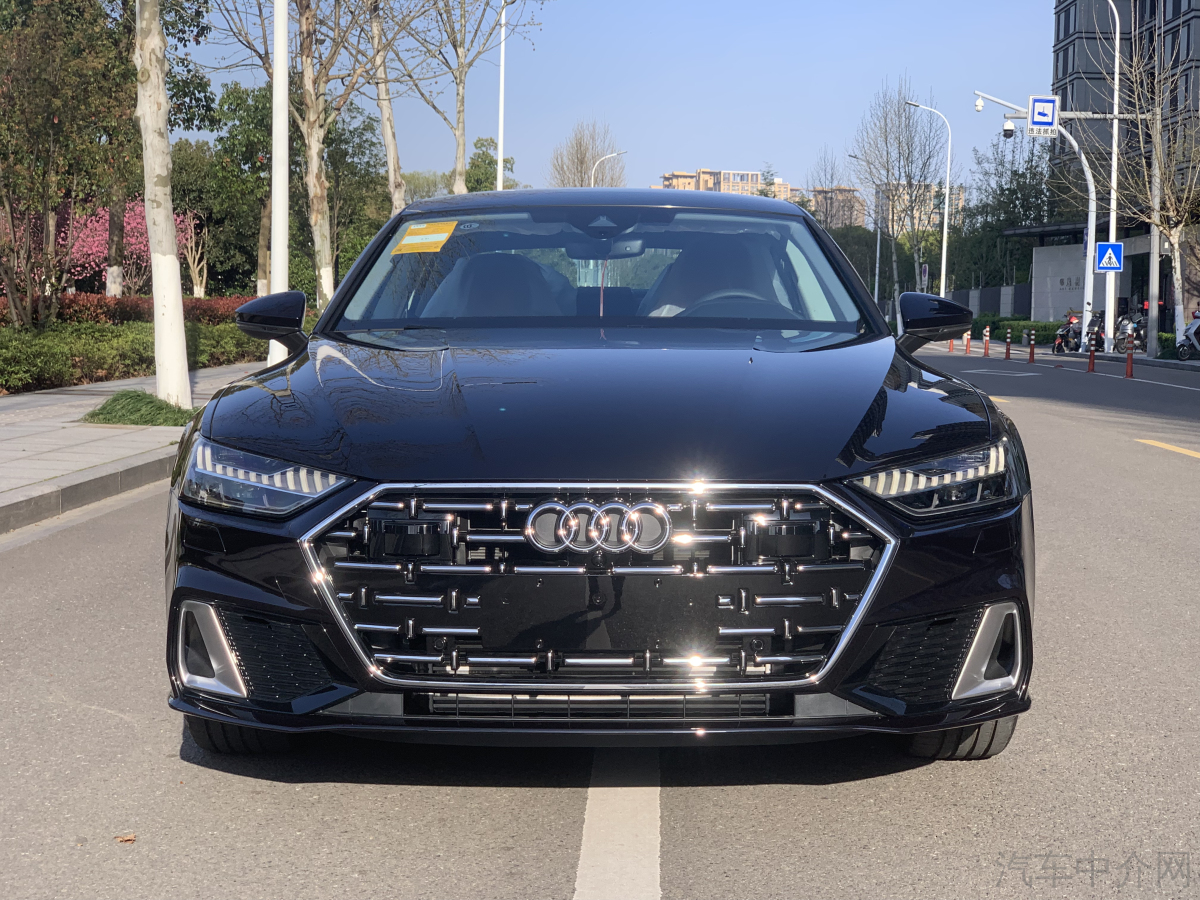 奥迪A7掀背 [进口] 2024款 2.0T 自动 豪华型价格0万
