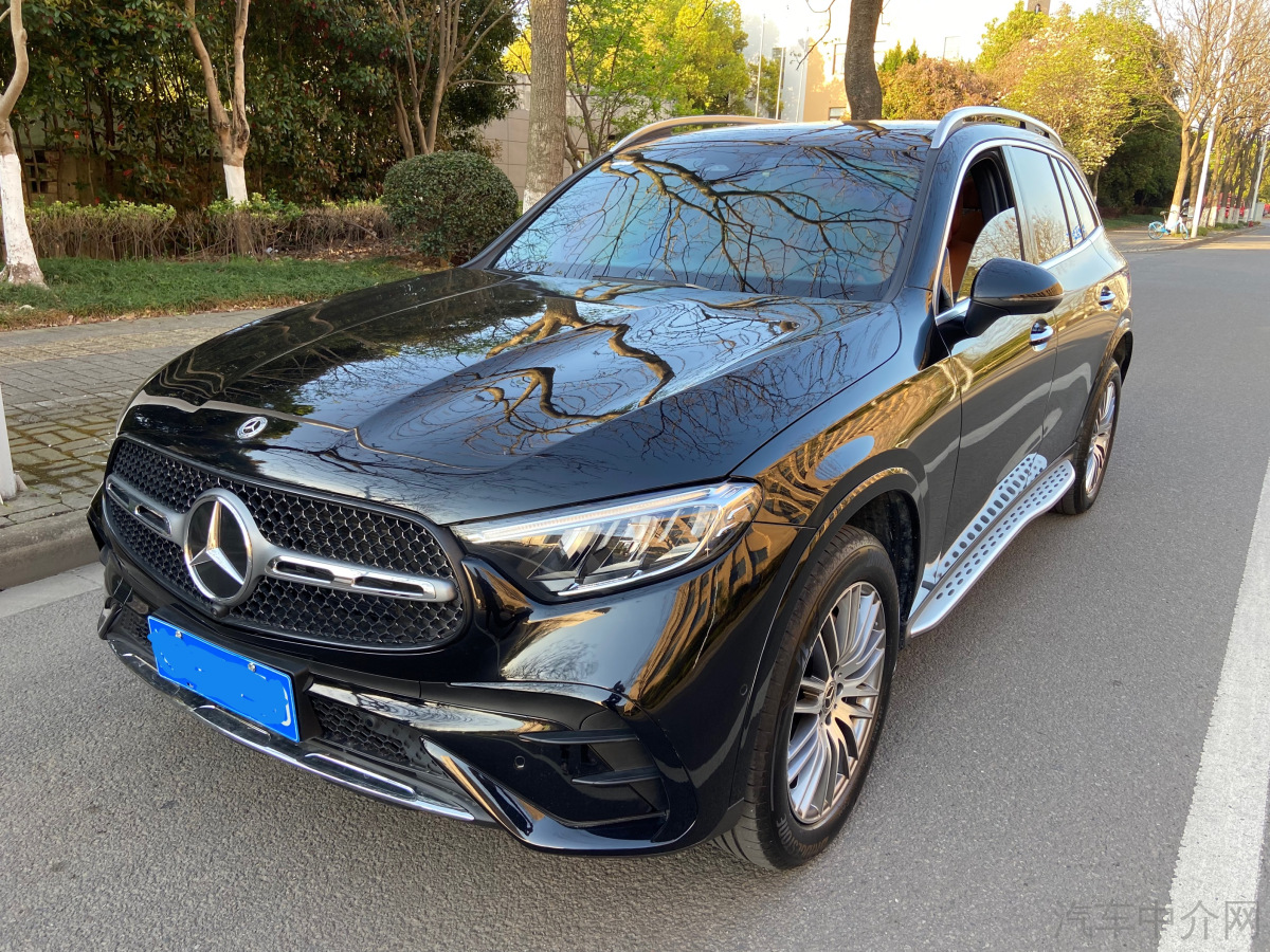 奔驰GLC GLC300L 2023款 2.0T 自动 动感型 价格0万 