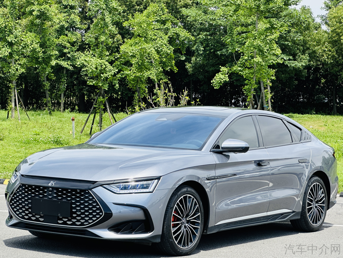 比亚迪汉DM i 2023款 1.5T 自动 冠军版121KM尊荣型 价格0万 