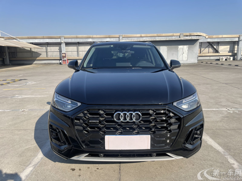 奥迪Q5L 40TFSI 2022款 2.0T 自动 豪华动感型 (国Ⅵ) 