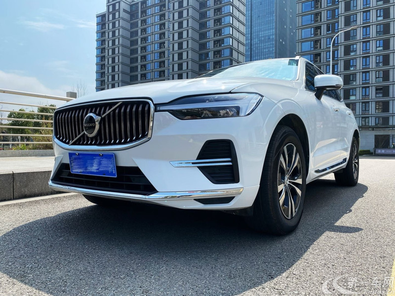 沃尔沃XC60 B5 2022款 2.0T 自动 智逸豪华版 (国Ⅵ) 