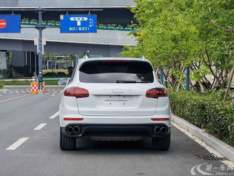 保时捷Cayenne [进口] 2016款 3.0T 自动 四驱 汽油 Platinum-Edition铂金限量版 