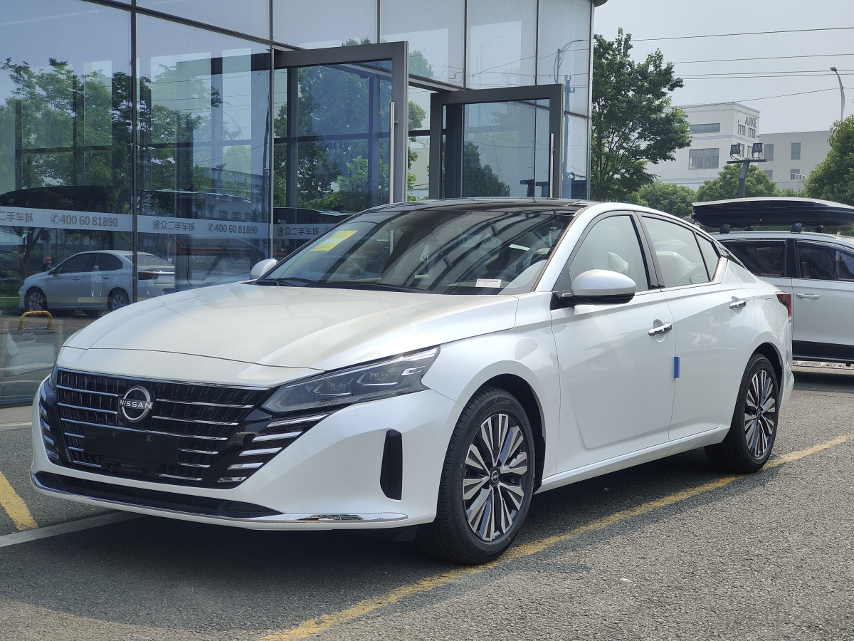 日产天籁 2024款 2.0L 自动 SV黑金版 价格0万 