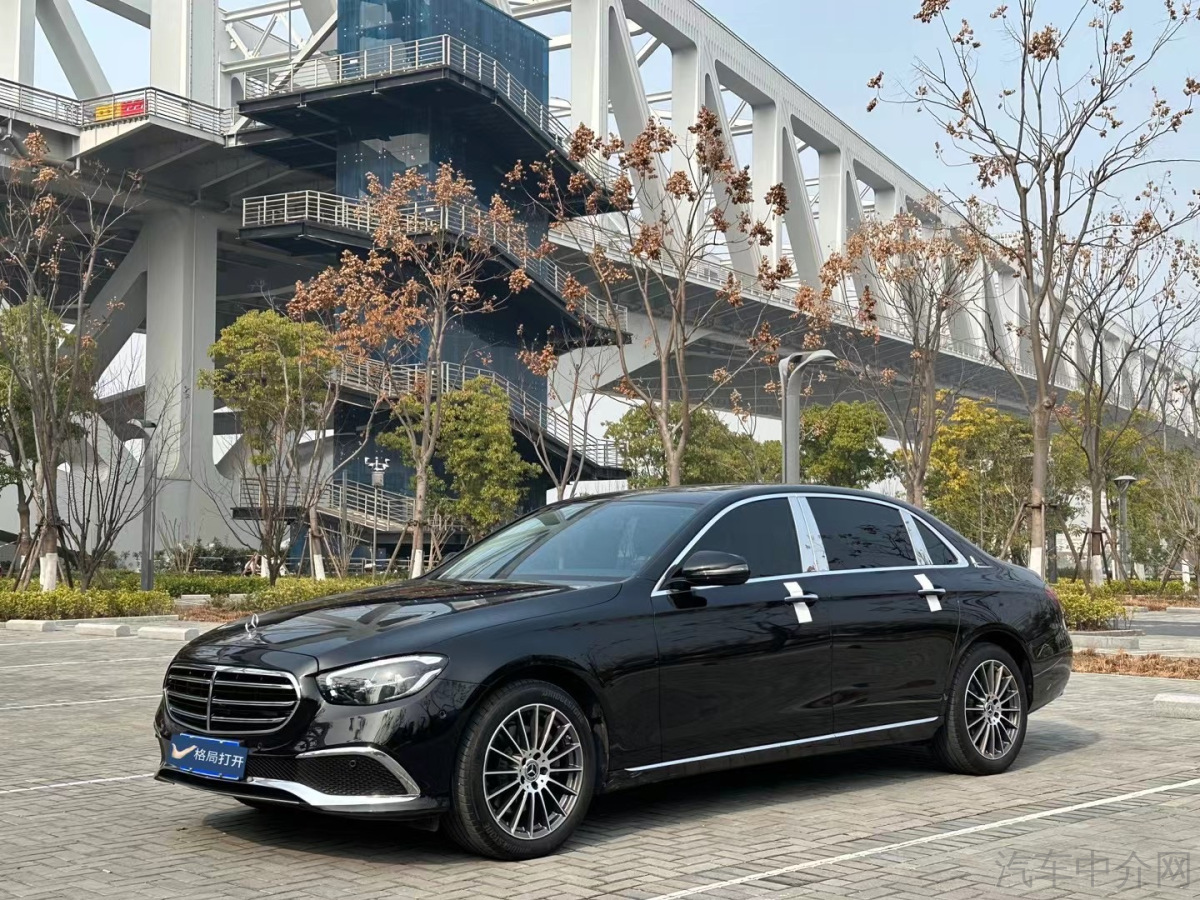 奔驰E级 260L 2022款 2.0T 自动 汽油 改款 价格0万 