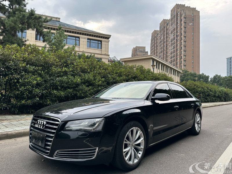 奥迪A8L 50 [进口] 2013款 3.0T 自动 汽油 尊贵型 