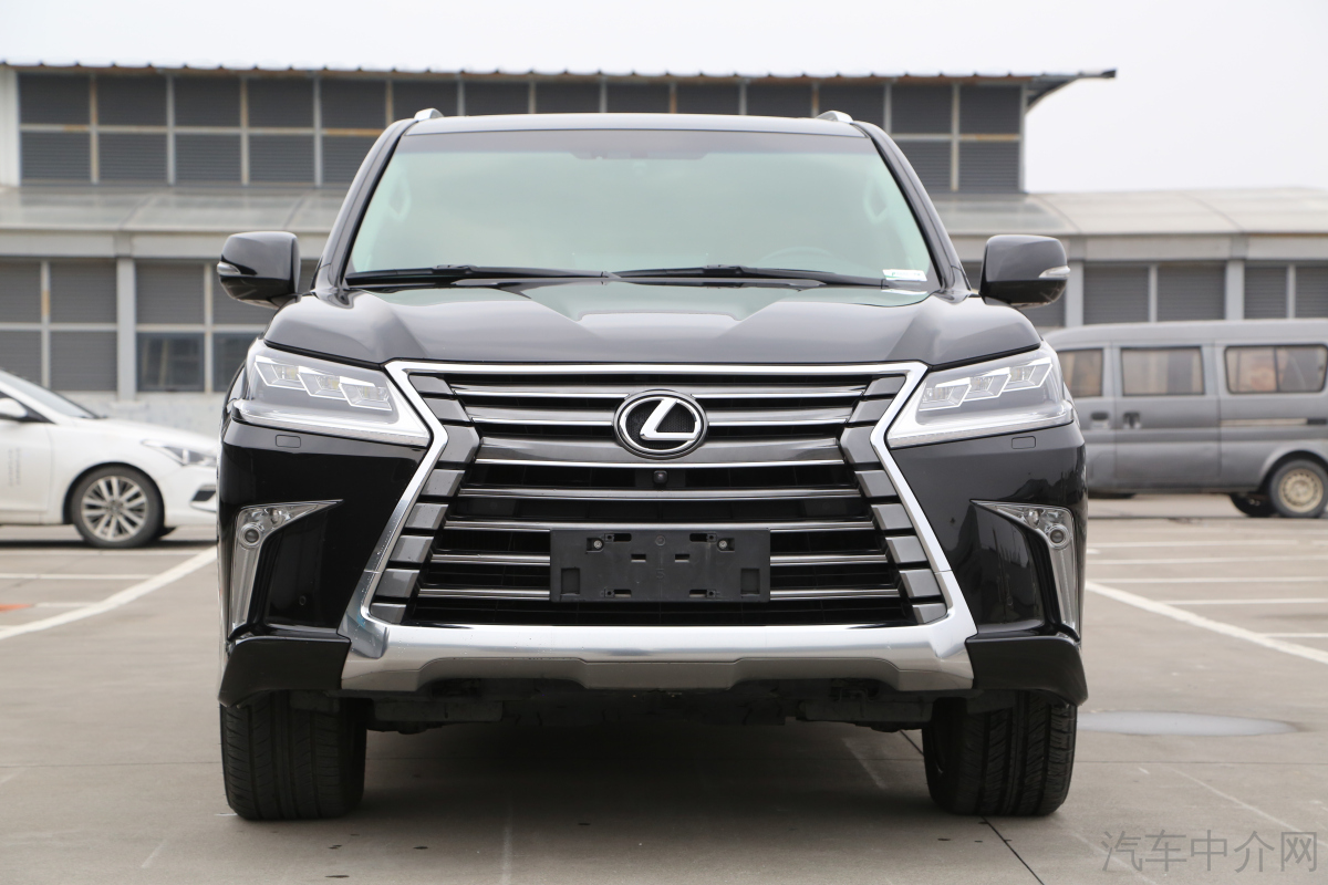 雷克萨斯LX 570 [进口] 2018款 5.7L 自动 四驱 Super二手车 二手Sport中东版平行进口 价格0万