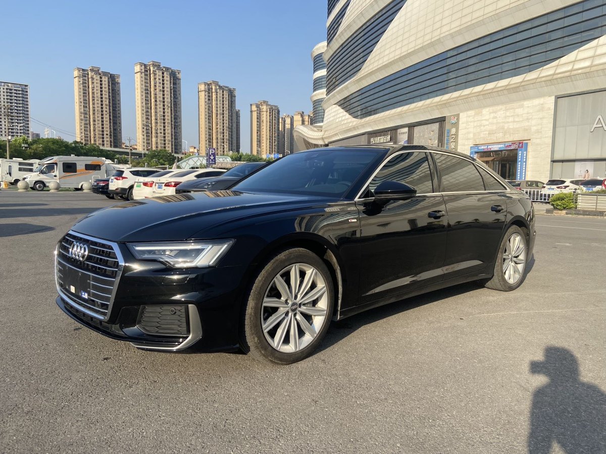 奥迪A6L 45TFSI 2021款 2.0T 自动 尊享动感型 价格0万