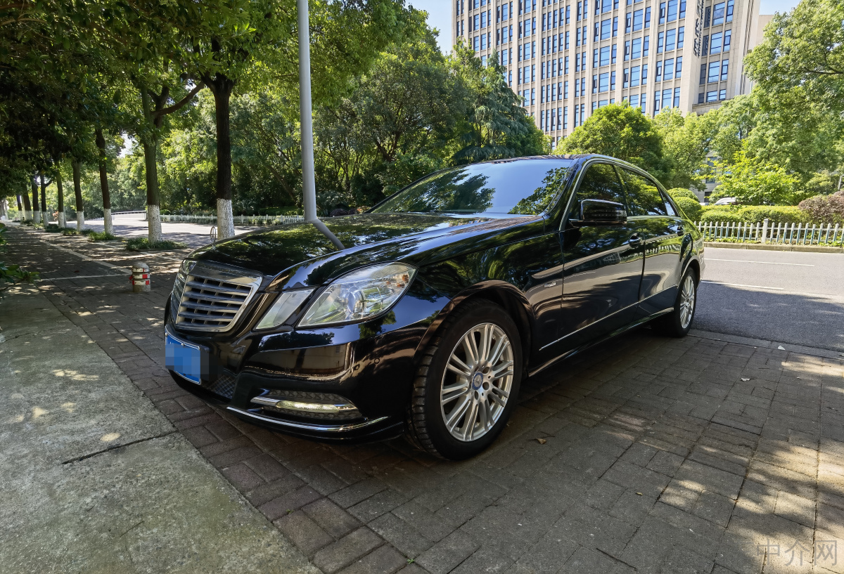 奔驰E级 E200L 2012款 1.8T 自动 汽油 优雅型 价格0万