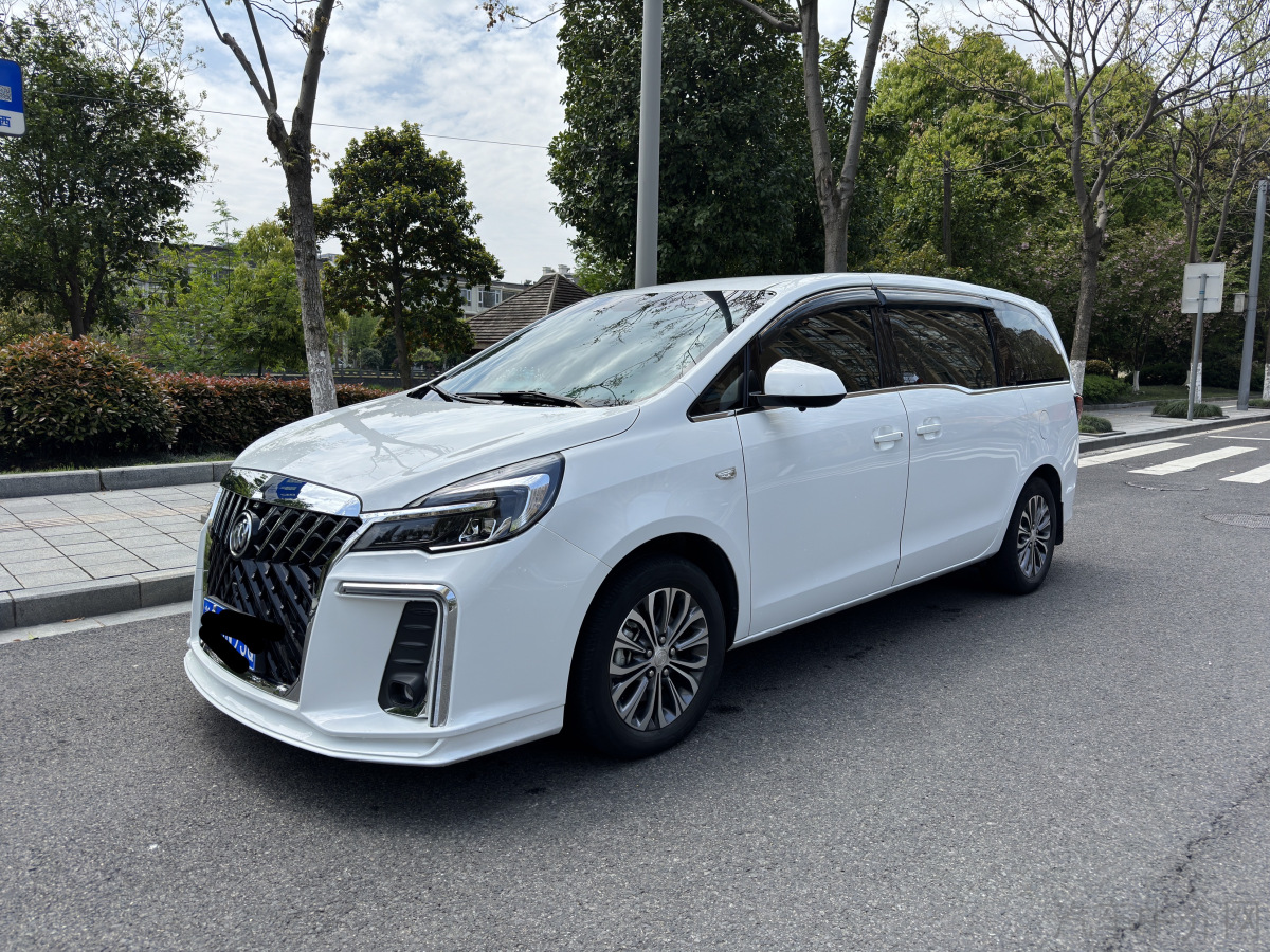 别克GL8 2022款 2.0T 自动 7座 652T尊贵型 价格0万
