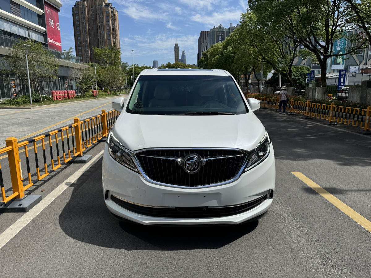 别克GL8 2020款 2.0T 自动 7座 653T尊享型 价格0万 